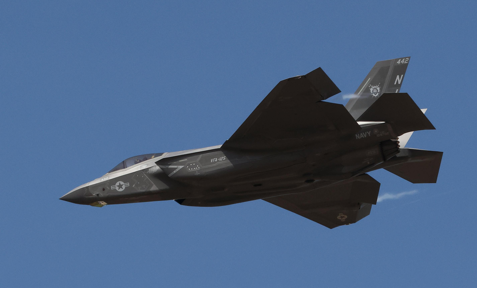 Tank Aircraft Plane Bg Runway